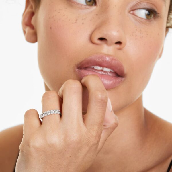 Seven Stone Oval Shape Diamond Anniversary Ring - Image 3