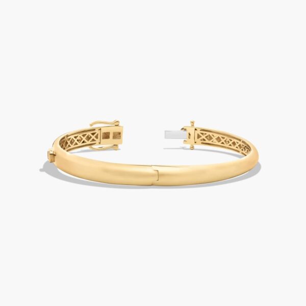 Fancy Bezels  Emerald Diamond Bangle Bracelet - Image 6