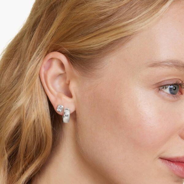 Fancy Bezels Emerald Diamond Stud Earrings - Image 4