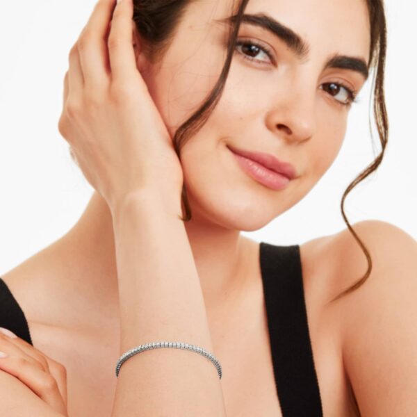 Princess Cut Diamond Tennis Bracelet - Image 4