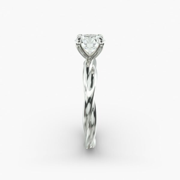 Round cut Solitaire Engagement Ring - Image 5