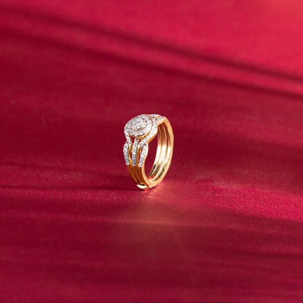 Solitaire Bridal Ring Set.