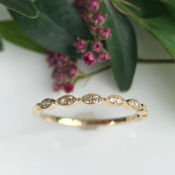 Vintage Style Wedding Band, Unique Wedding Band Women.