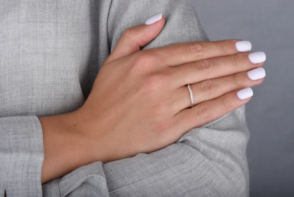 Dainty Wedding Band With Diamonds 14K Rose Gold Twist Ring. - Image 2