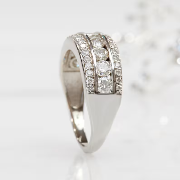 Diamond Engagement Ring. - Image 6